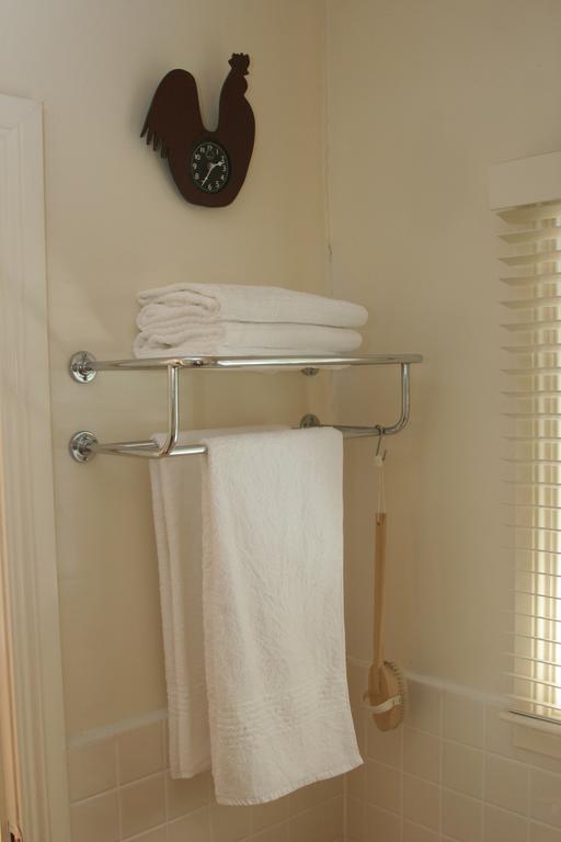 Belgrave Hideaway Bed & Breakfast ภายนอก รูปภาพ