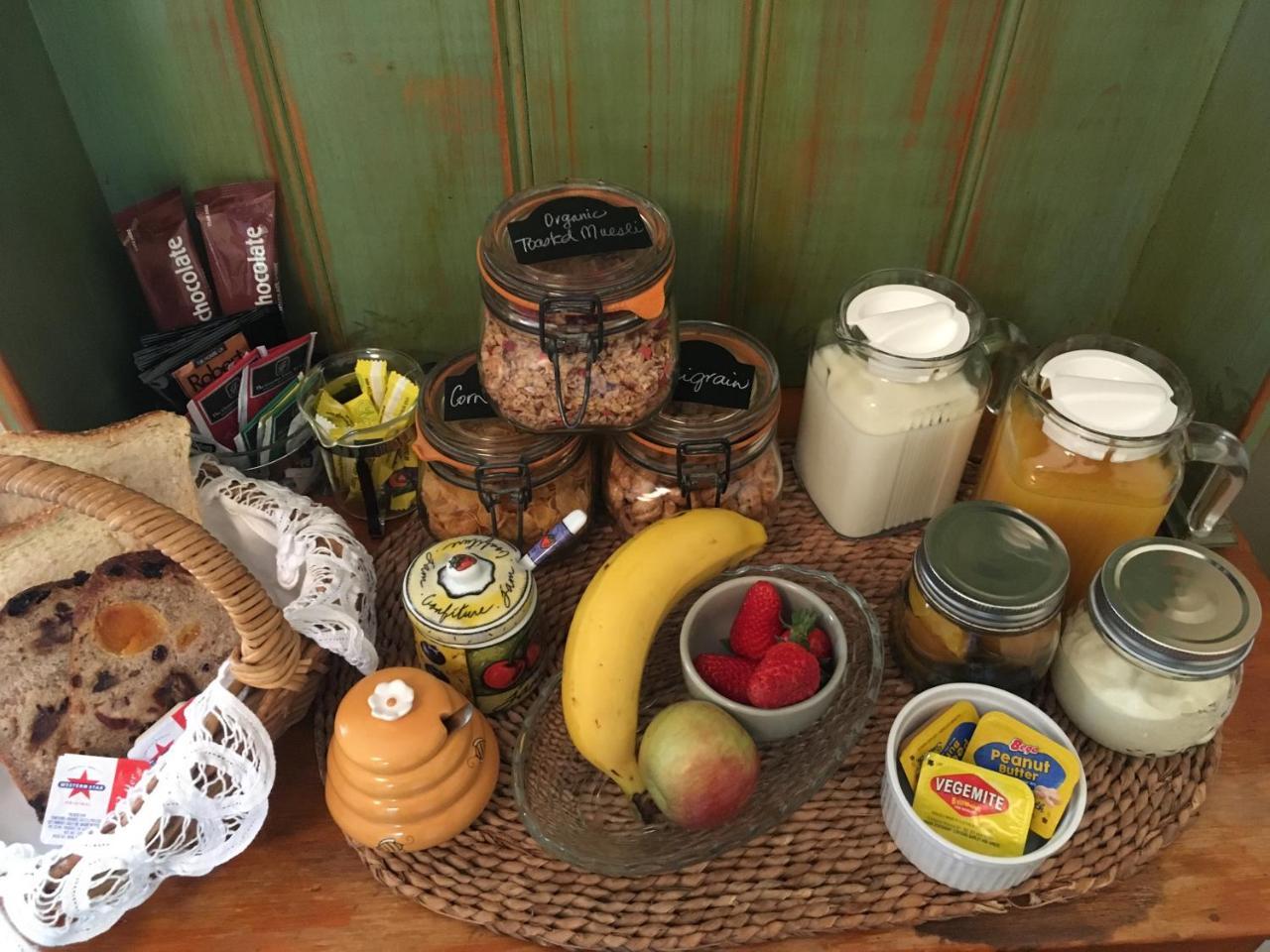 Belgrave Hideaway Bed & Breakfast ภายนอก รูปภาพ